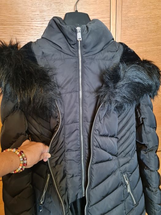 Guess geaca editie lux,  impermeabila, cu puf