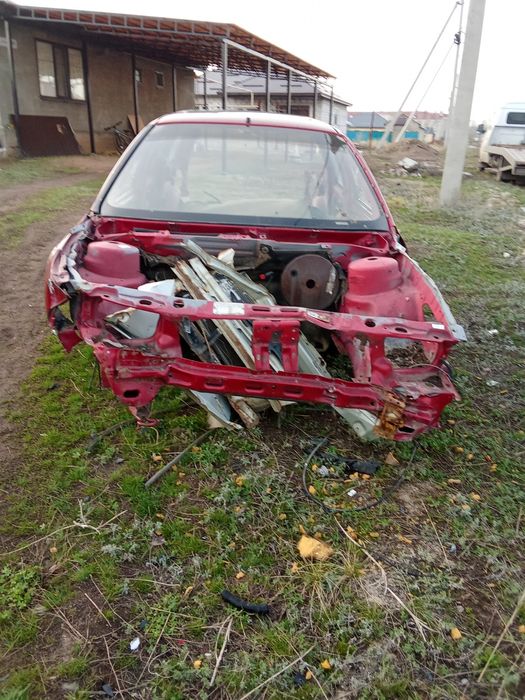 Продам машину на запчасти