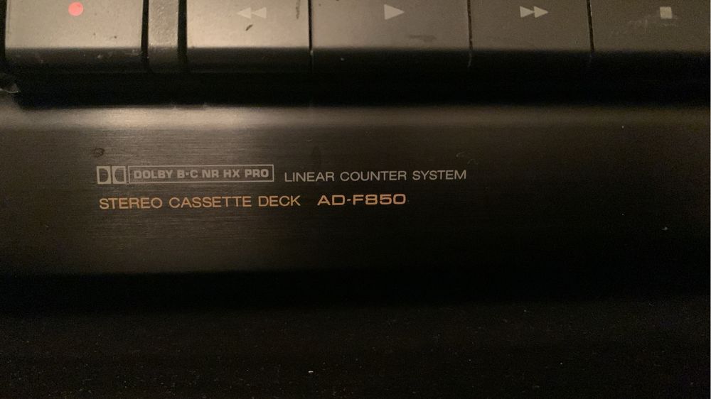 Кассетная дека Aiwa.