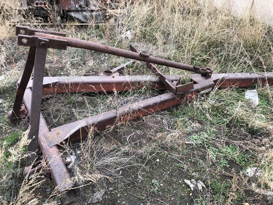 Плуг.  Рама 4х корпусного