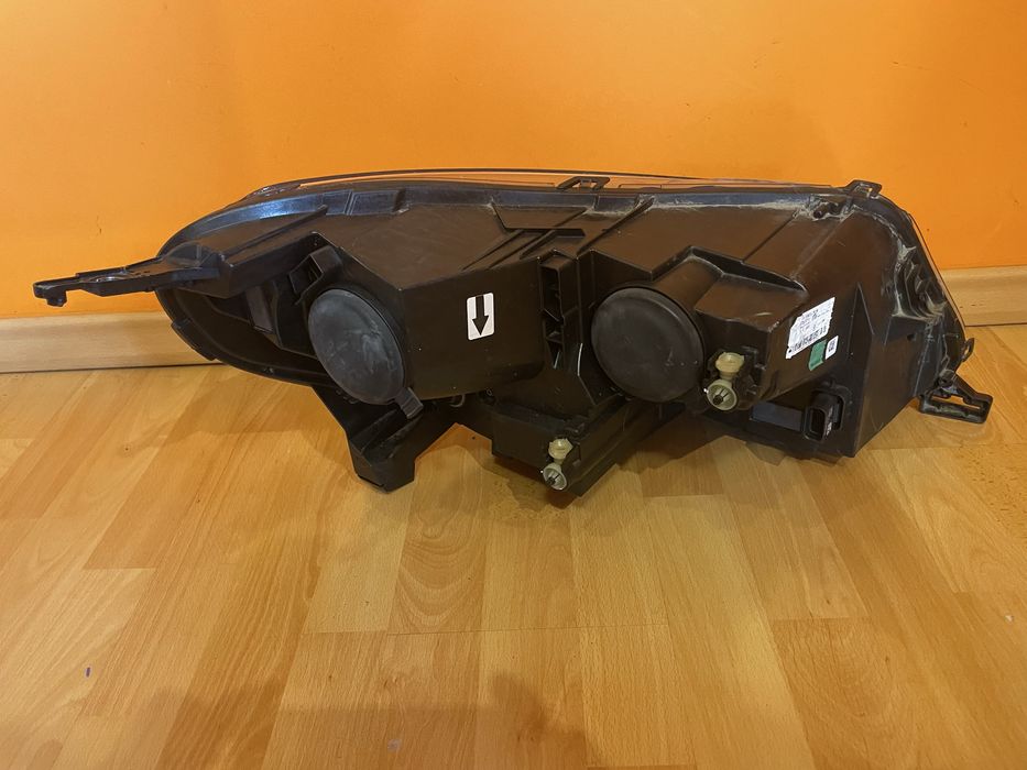 Фар ляв за Toyota Proace