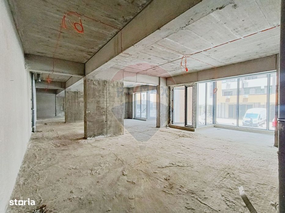 Vanzare Spatiu Comercial Parter, Terasa 63mp | M. Berceni la 9 minute