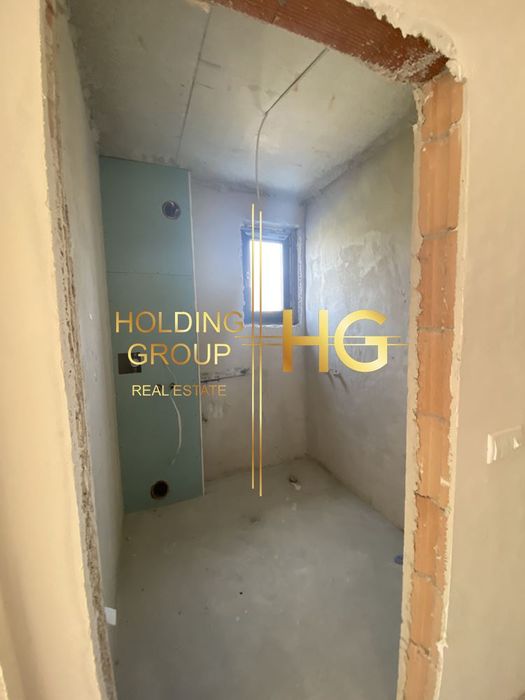 Продава се Двустаен апартамент в Варна, Бриз - 75 кв.м за 837 €/кв.м - Снимка #3