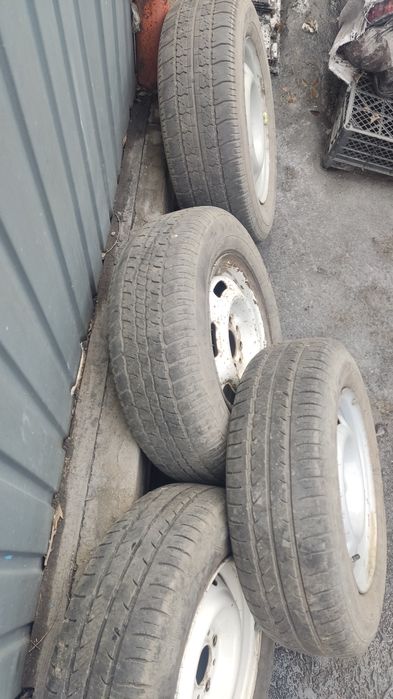 Продам шины с дисками ваз р13 летние