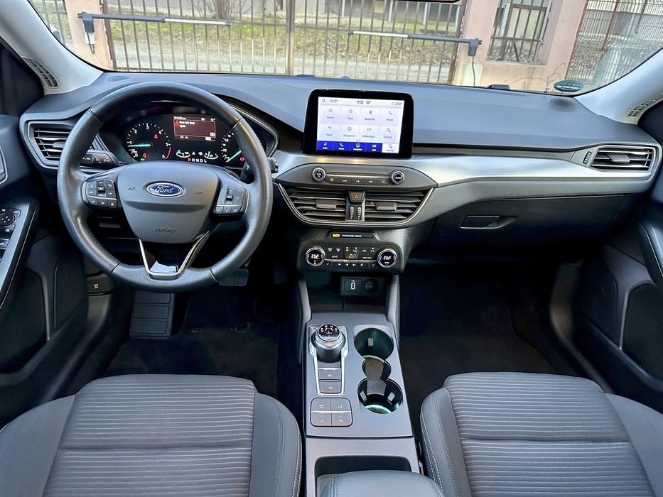 FORD Focus 2020 — imagine 5