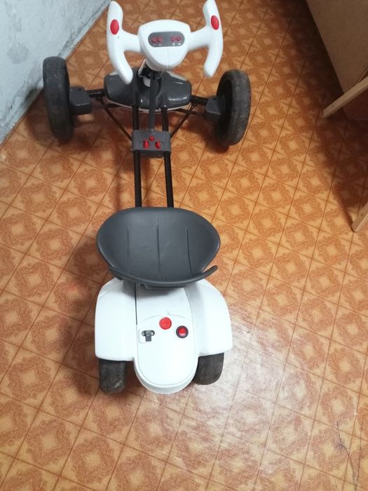 Продам детскую машину