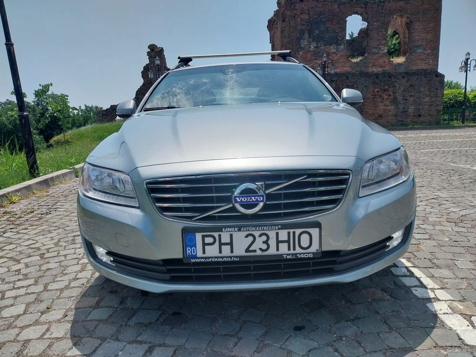 Vând Volvo V70D4 2015