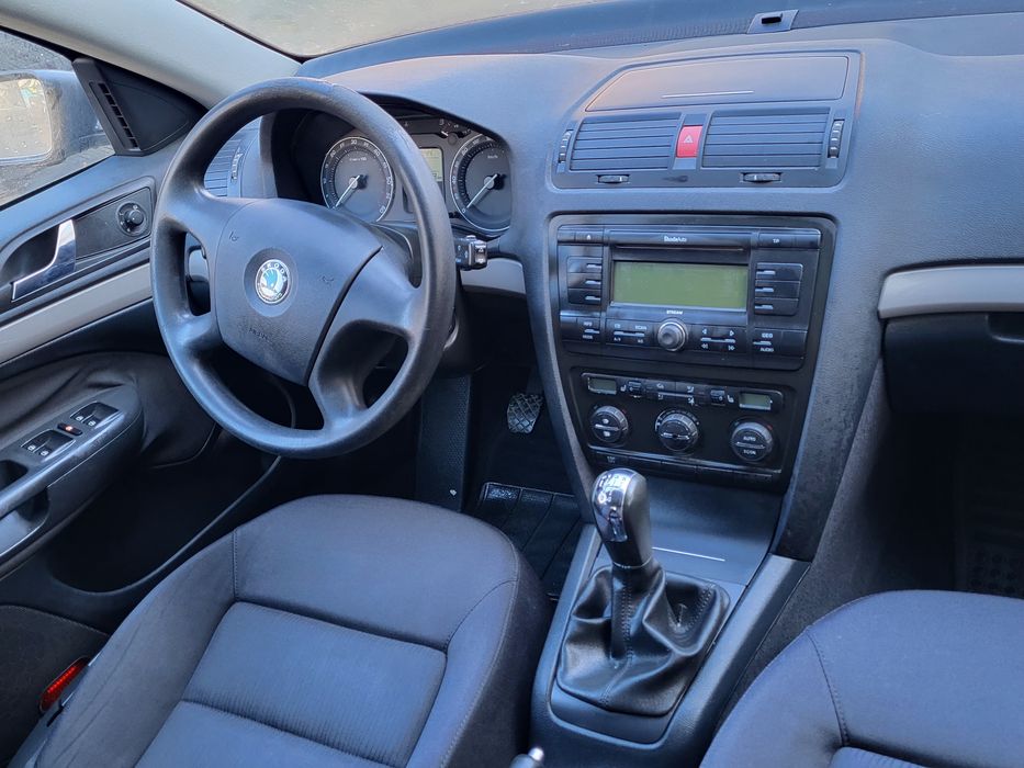 SKODA Octavia 2004 — imagine 2