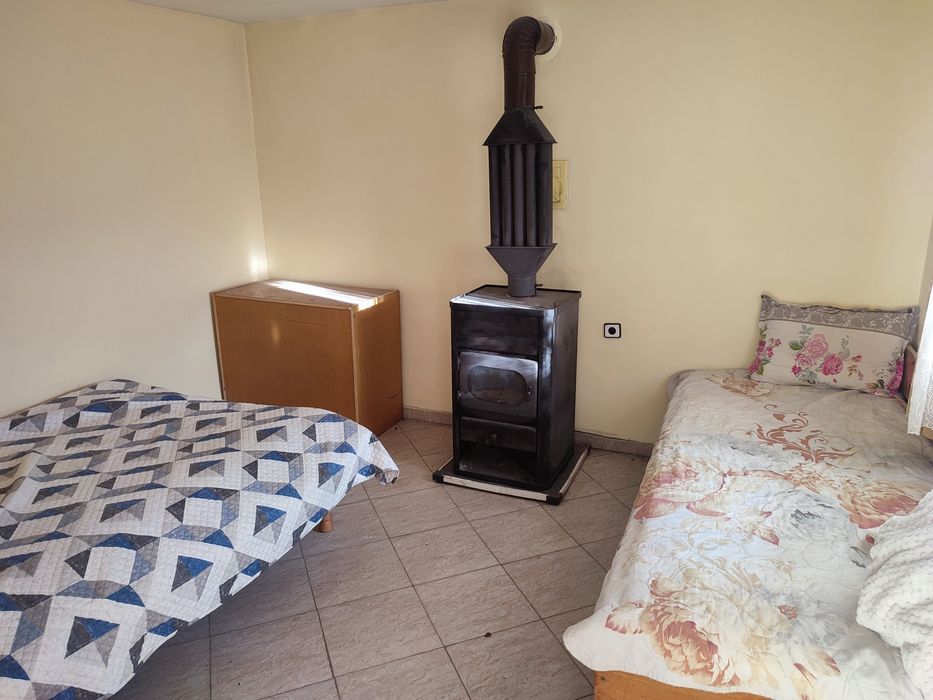 Дава се под наем Къща в с. Стражница, Област Кърджали - 140 кв.м за 316.2 € - Снимка #8