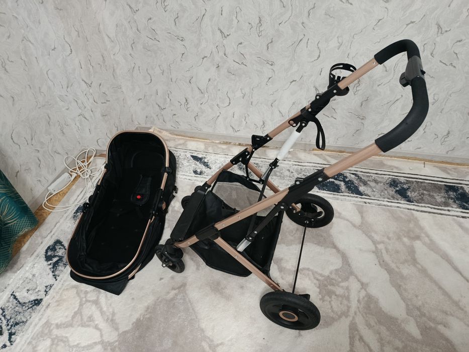 Детская коляска новая