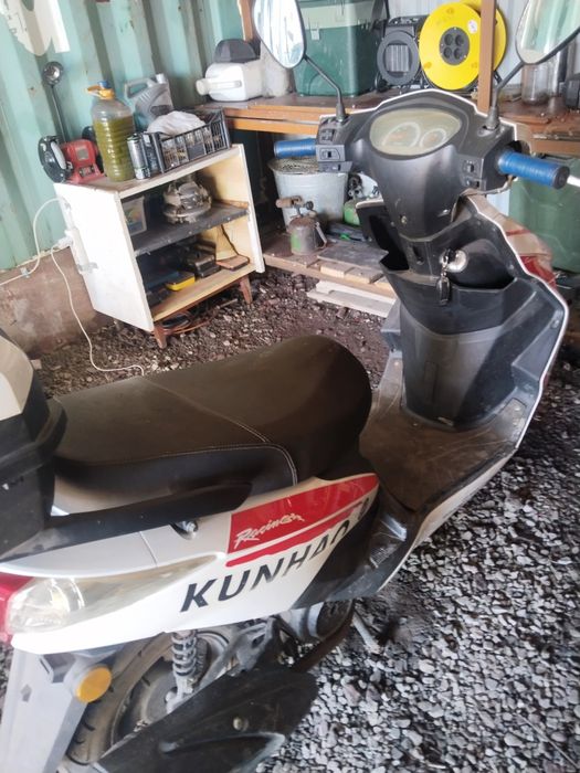 Скутер на полном ходу