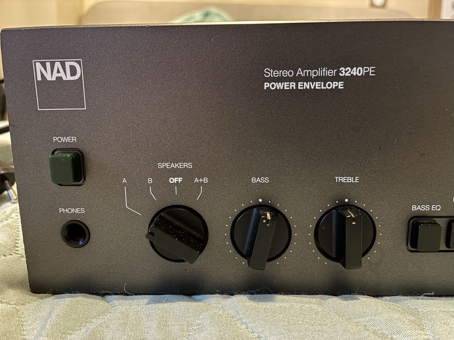 NAD 3240pe - Топ Състояние