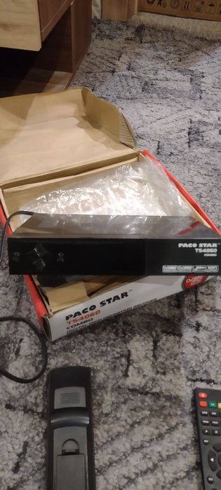 Два броя цифрови dvb-t2 декодери(неработещи)