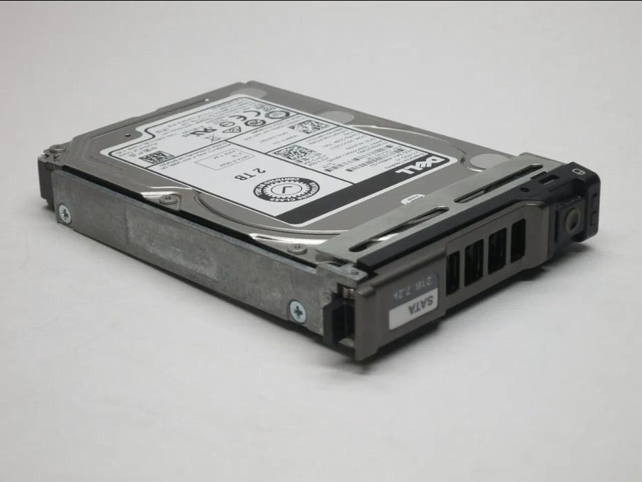 HDD Dell 2TB в оригинальной корзине Dell Hot-Swap Caddy