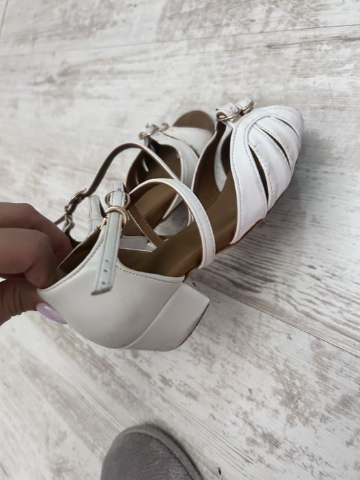 Туфли детские для танцев