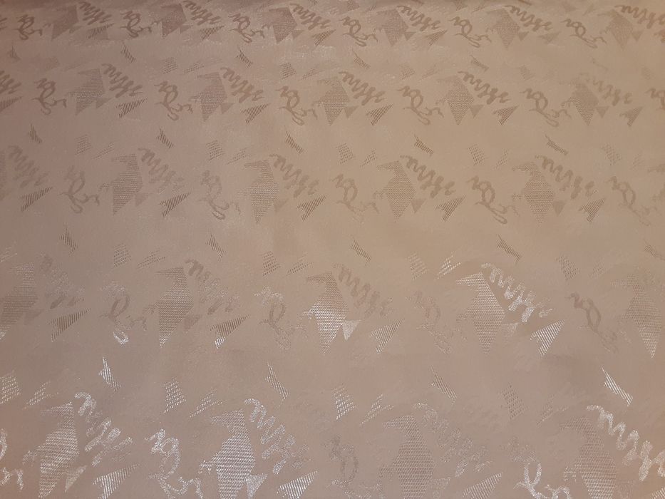 Коледни покривки и тишлайфери от 15 до 5 лв