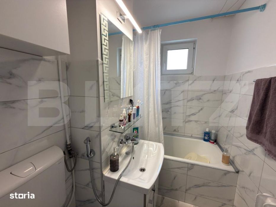 Apartament cu 2 camere, zona Republicii