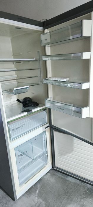 Продаю холодильник Bosch