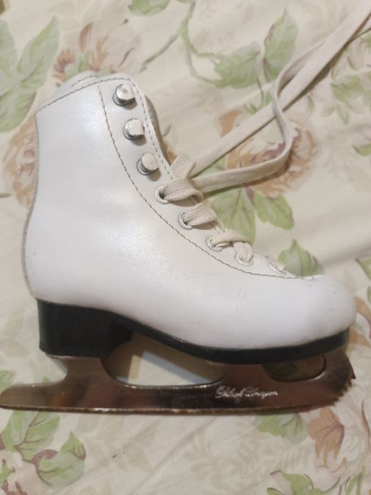 Коньки для фигурного катания