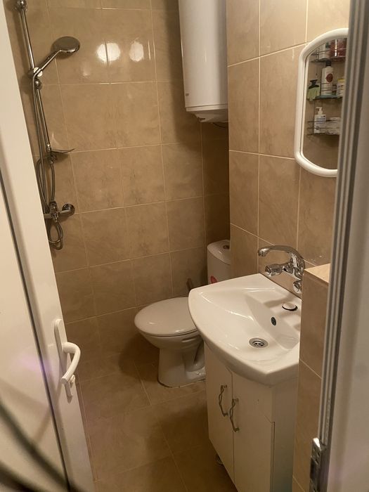 Студио за продажба