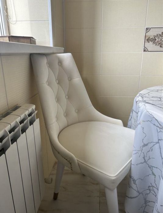 Стулья кухонные новые