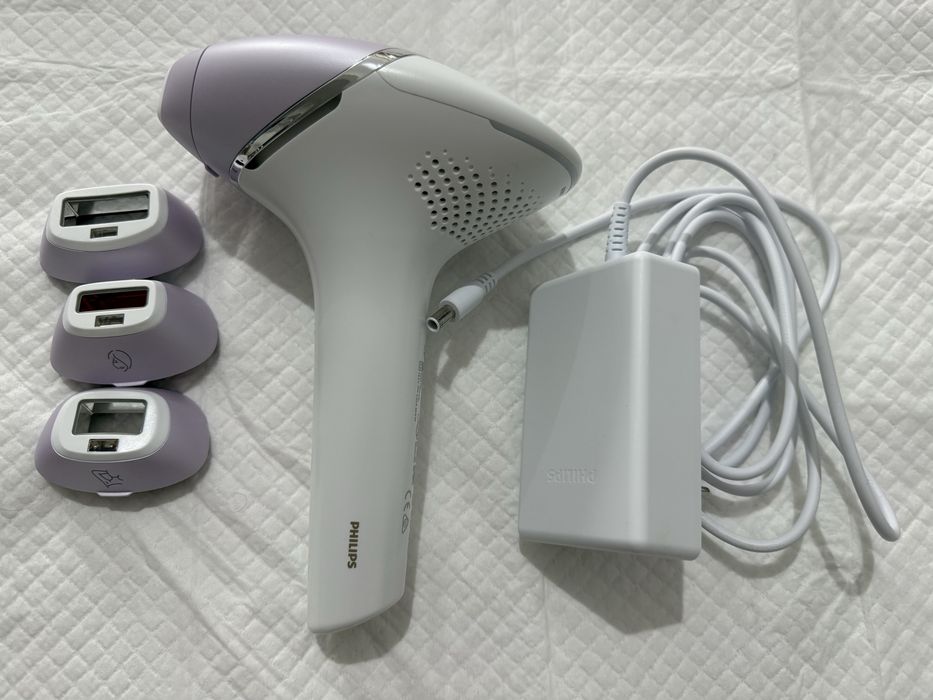 Epilator IPL Philips Lumea Seria 8000