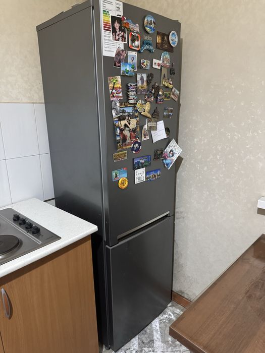 Серый холодильник beko