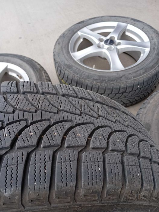 RAV 4 гуми с джанти 17''