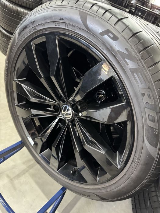 Jante Touareg R21 Originale Suzuka III Pirelli de vara