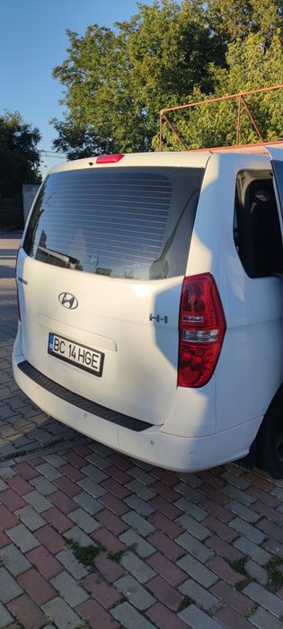 Hyundai H-1 2.5 CRDi 170 CP • 8 locuri • Clima față/spate • 260.000 km