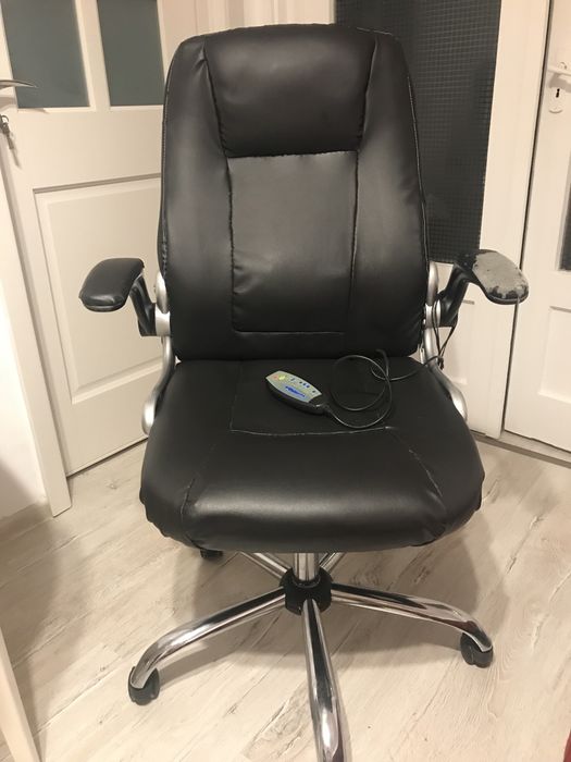 Scaun de birou cu masaj, functional  + Birou + corp suspendat