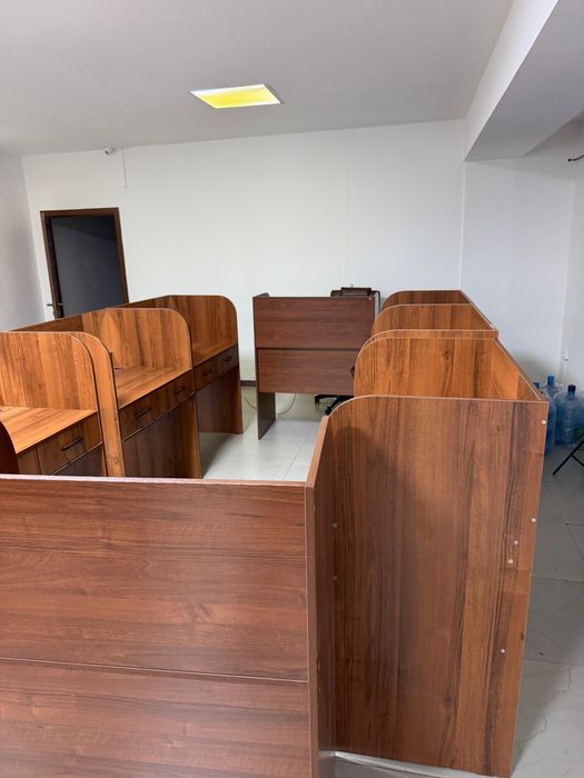 Столы для отдела продаж