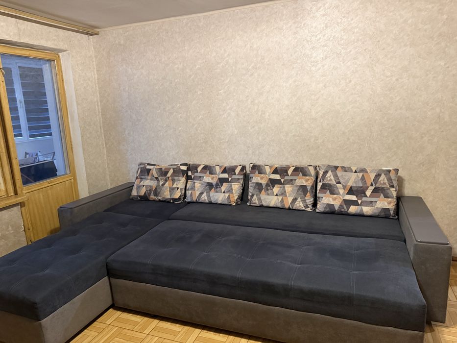 Диван б/у в отличном состояноо