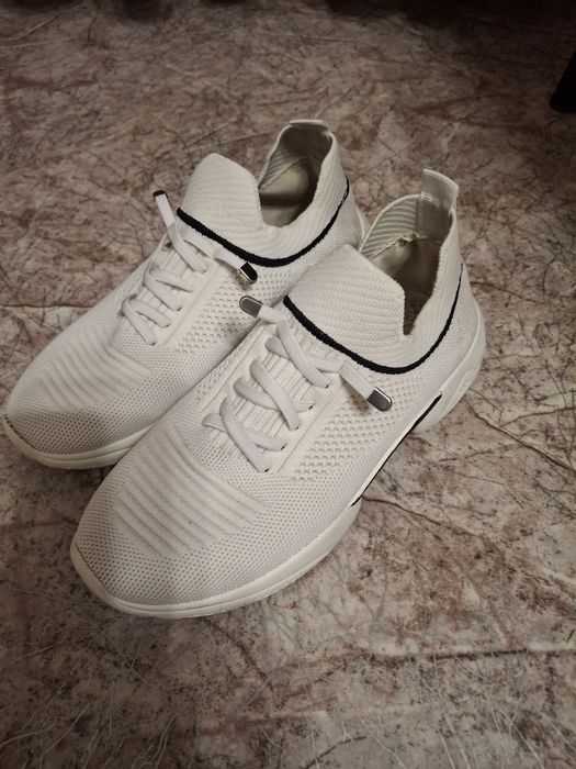 Кеды летние,лёгкие.