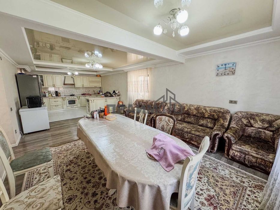ПРОДАМ 6 ком. дом Центр (Наримат ПРАЙМ)