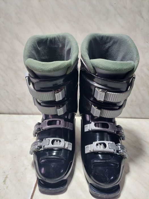 Clapari ski schi  Dalbello mondo  26  corespunde mărimii 40