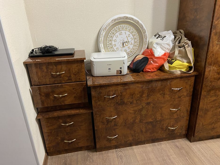 Спальный гарнитур с кроватью