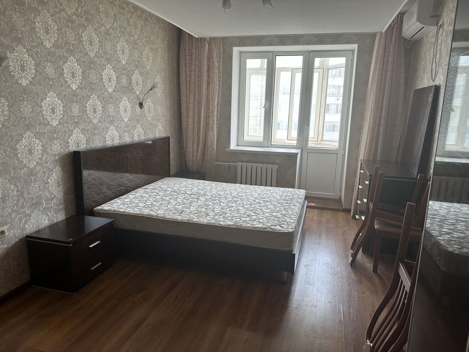 Продаю квартиру. В центре города