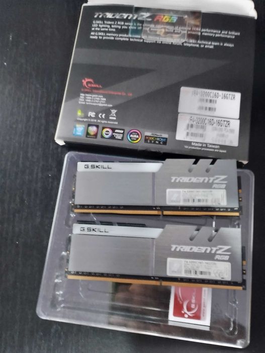 G.SKILL Trident Z RGB 16GB DDR4 3200 MHz CL16 Dual Channel Kit