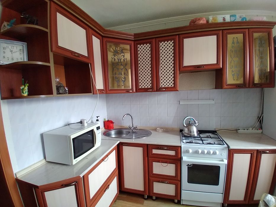 Продам кухонный гарнитур за 90000тг