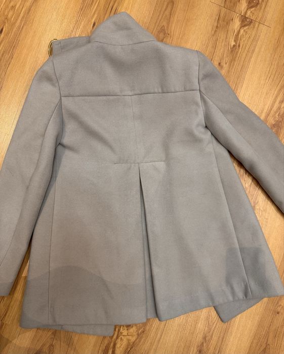 Продам пальто демисезонное