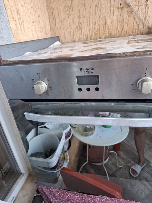 Фурна за вграждане Hotpoint Ariston