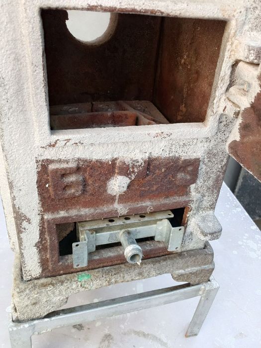 Печка чугунная газовая