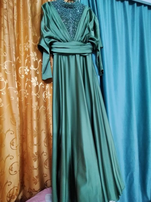 Вечернее платье для торжества