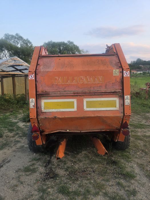 Presa baloti rotunzi GALLIGNANI 3500L presa baloti rotunzi 120x150 cu 2 ate sau plasă