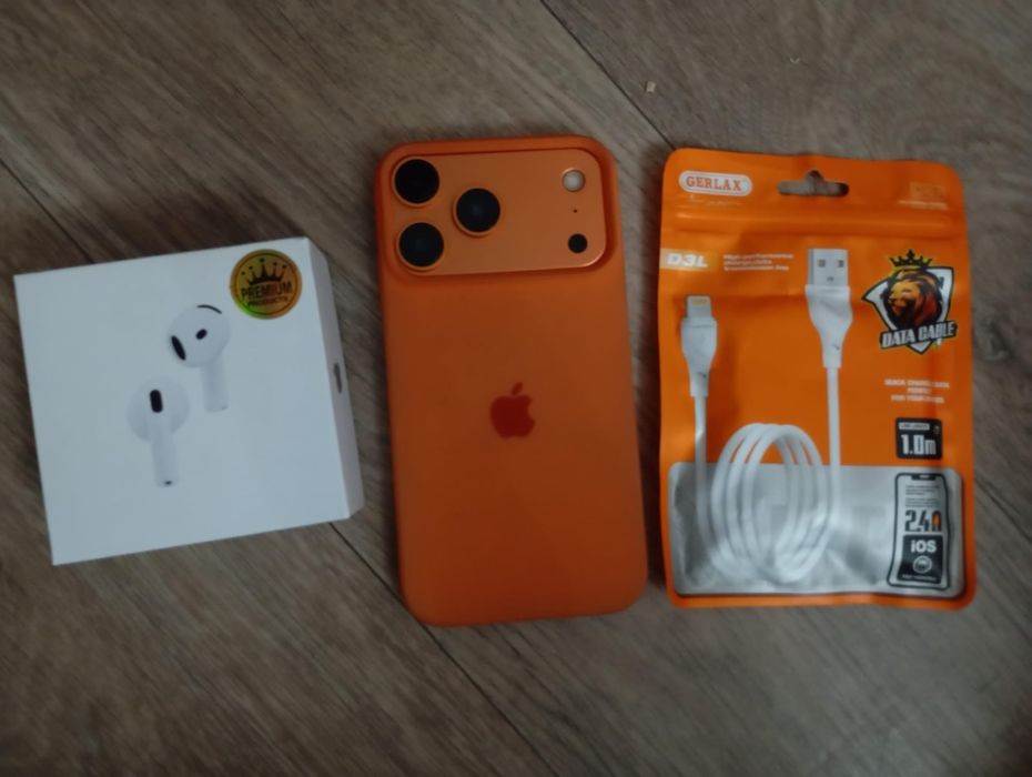 Продам айфон с часами и наушниками iphone,