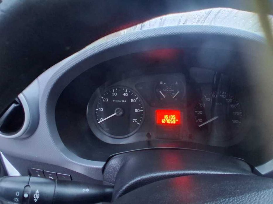 Peugeot partner 2016 duba 127000km autoutilitara