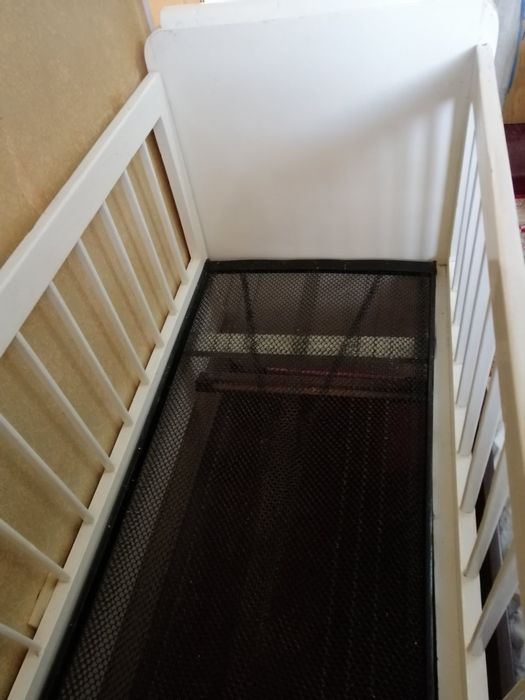 Старо детско креватче