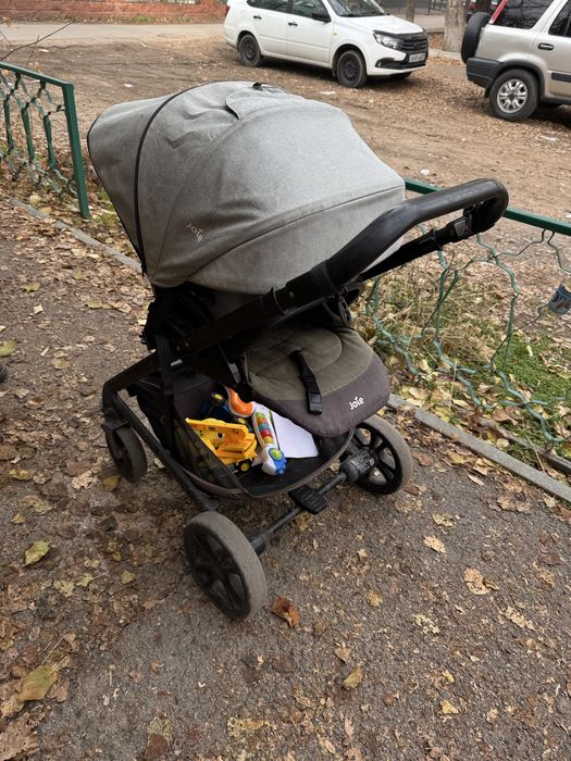 Коляска joie очень проходимая