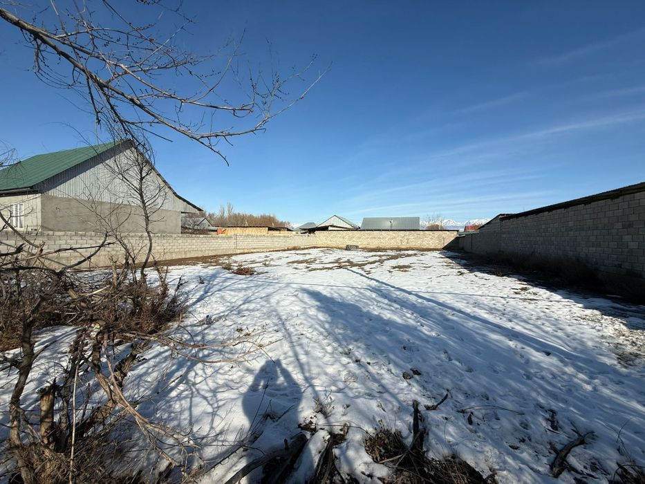 Земельный участок